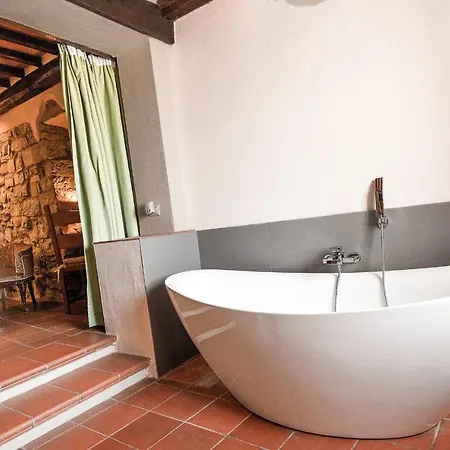 Castello Di Tornano Wine Relais