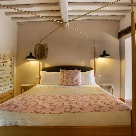 Castello Di Tornano Wine Relais Szálloda 2*