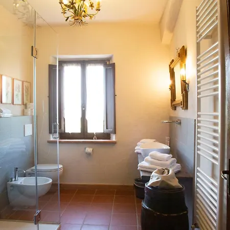 Castello Di Tornano Wine Relais 2*