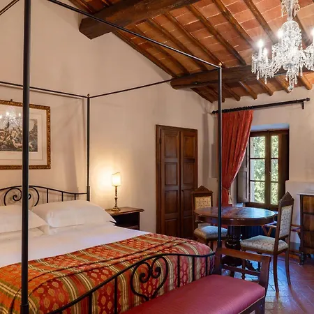 Castello Di Tornano Wine Relais Szálloda 2*