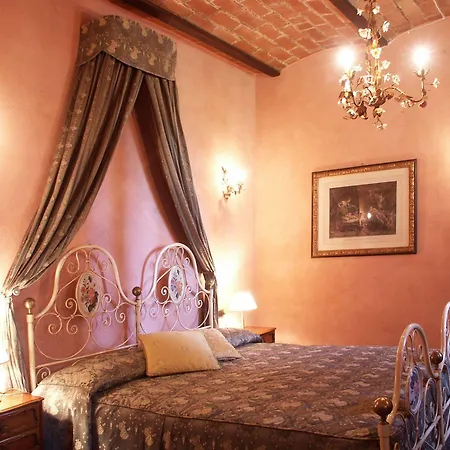 Castello Di Tornano Wine Relais 2*