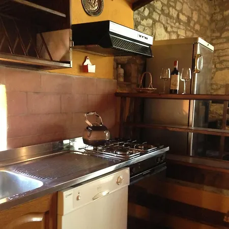 Castello Di Tornano Wine Relais Szálloda 2*