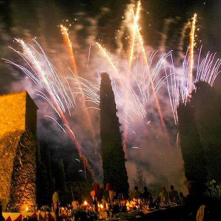 Castello Di Tornano Wine Relais 3*