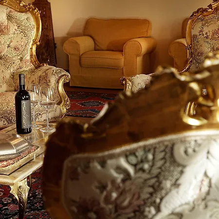 Castello Di Tornano Wine Relais Otel