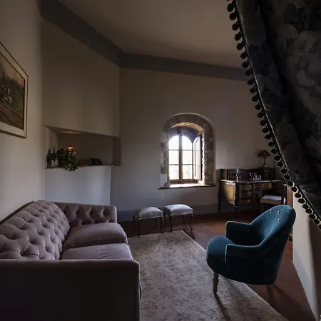 Otel Castello Di Tornano Wine Relais 3*